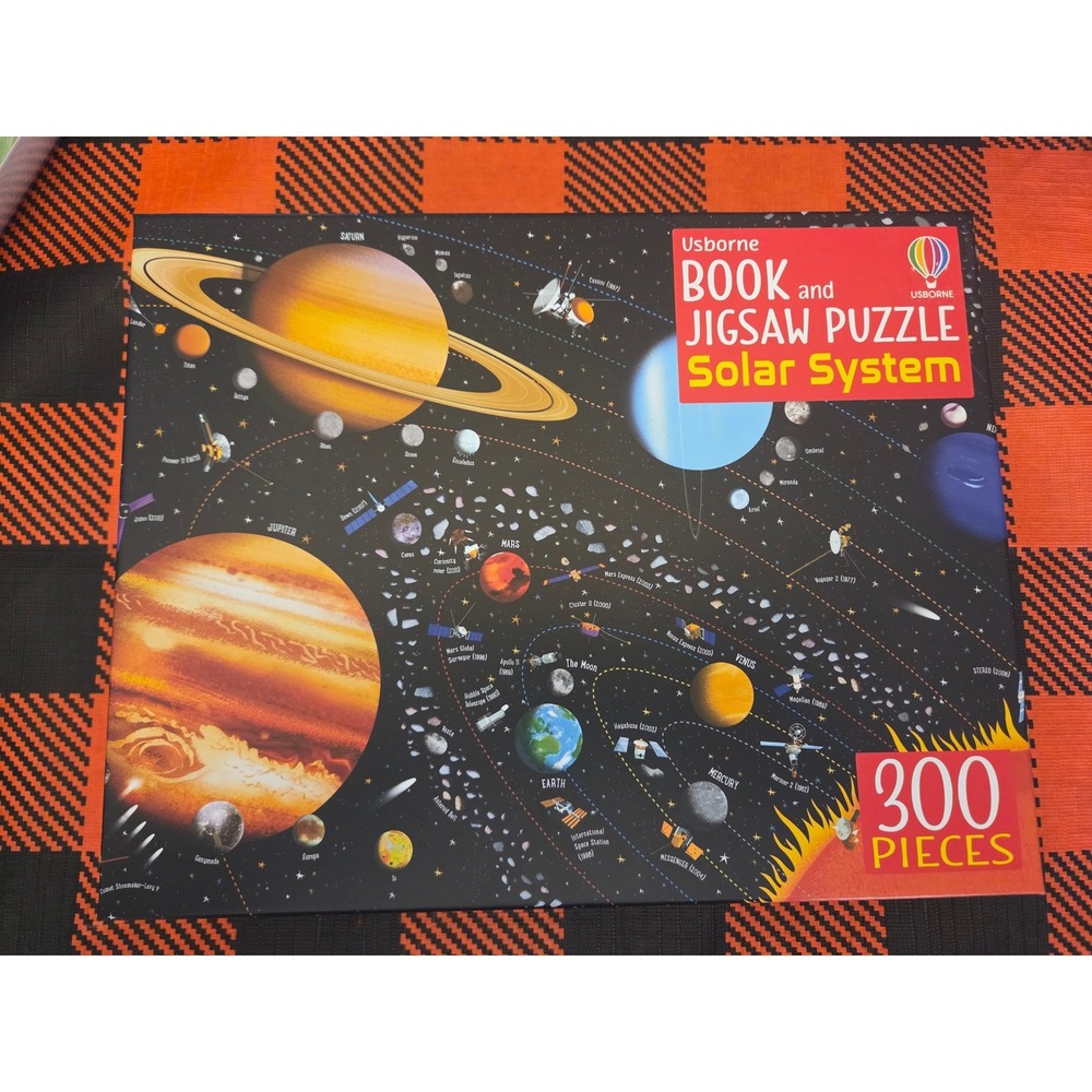 Usborne Book and Jigsaw Puzzle Solar System 300 Pieces New Sealed